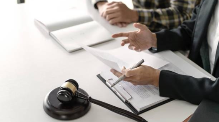 What Are Popular Apps for Legal Advice in Criminal Defense Matters?
